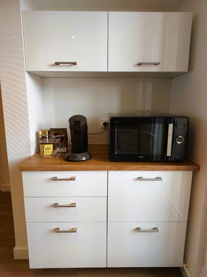 Champon - Lumineux 2 Avec Garage Prive - Tram A 1 Min Apartment *