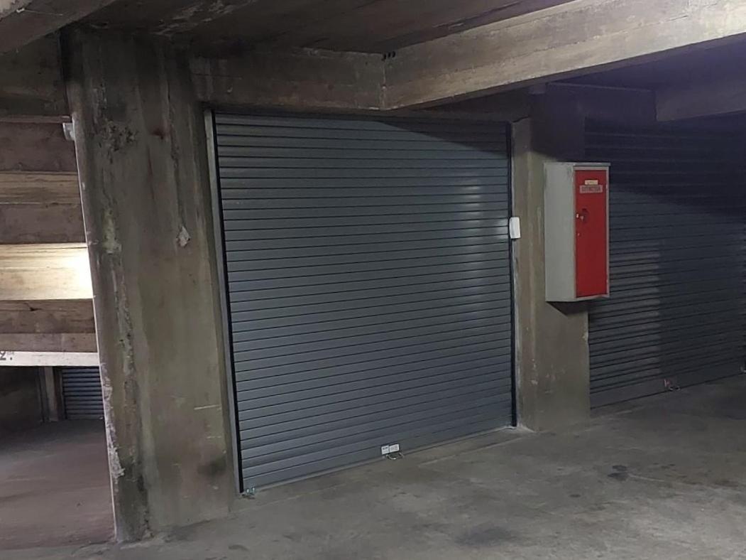 Champon - Lumineux 2 Avec Garage Prive - Tram A 1 Min Appartement *