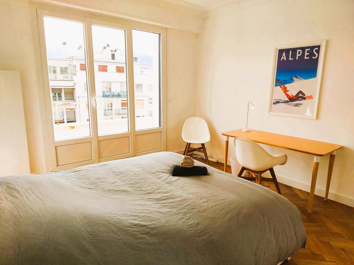 Champon - Lumineux 2 Avec Garage Prive - Tram A 1 Min * Grenoble