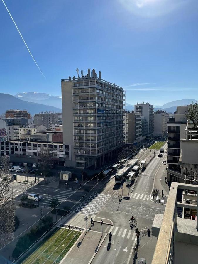 Champon - Lumineux 2 Avec Garage Prive - Tram A 1 Min * Grenoble